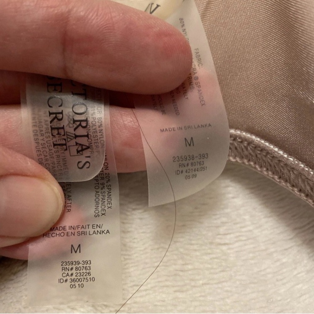 Victoria's Secret Beige Shimmer Twist Bandeau Bikini - Picture 2 of 16